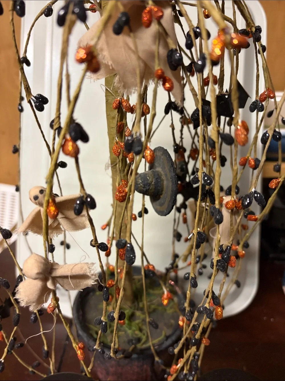 Home Holiday Black and Orange Beaded Tree Décor - Unbranded